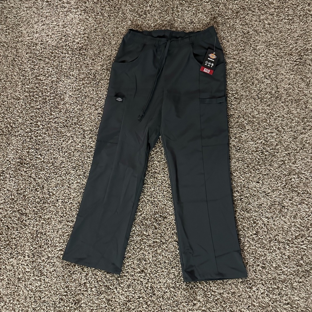 Woman’s Size Small/Petite Dickies Scrub bottoms